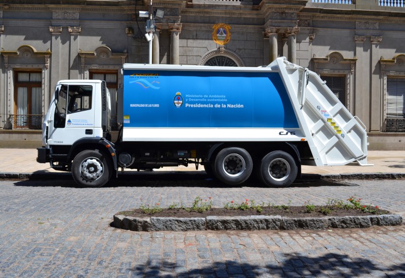 Nuevo camión compactador para la recolección de residuos