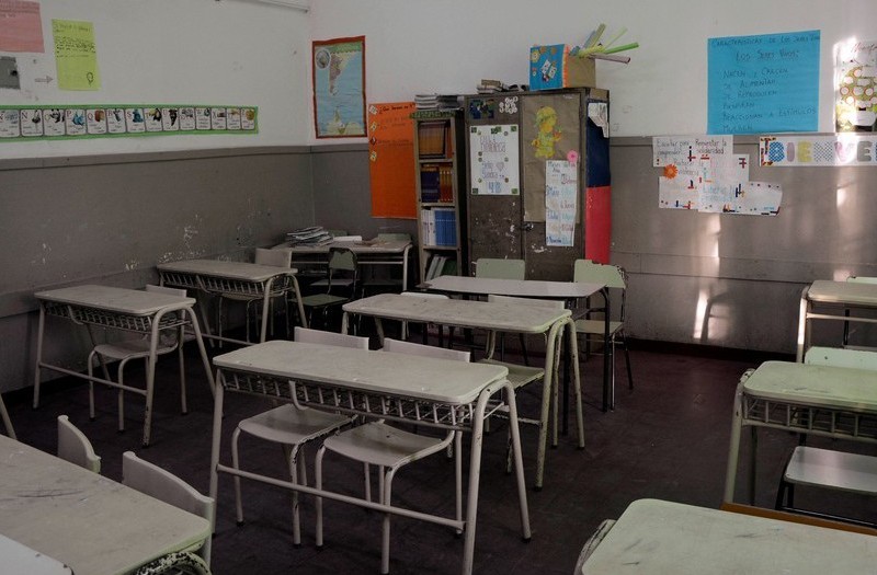 El gobierno de la Provincia comenzó con los descuentos a los docentes que hacen paro