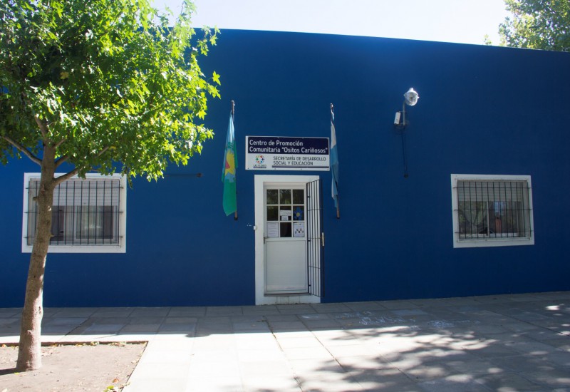 Trabajos de pintura y arreglo de techos en los Centros de Promoción Comunitaria Municipales