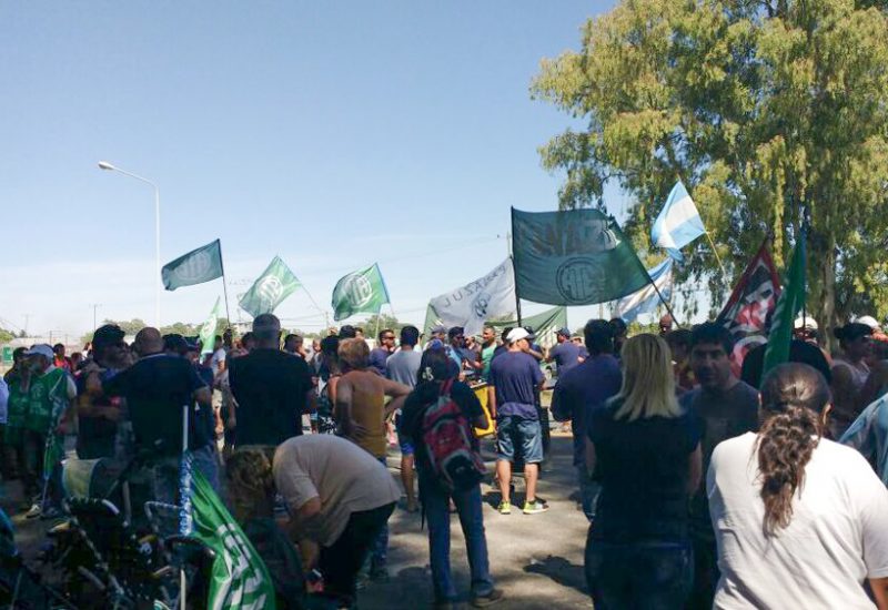 Fanazul: protesta con corte en la ruta 3