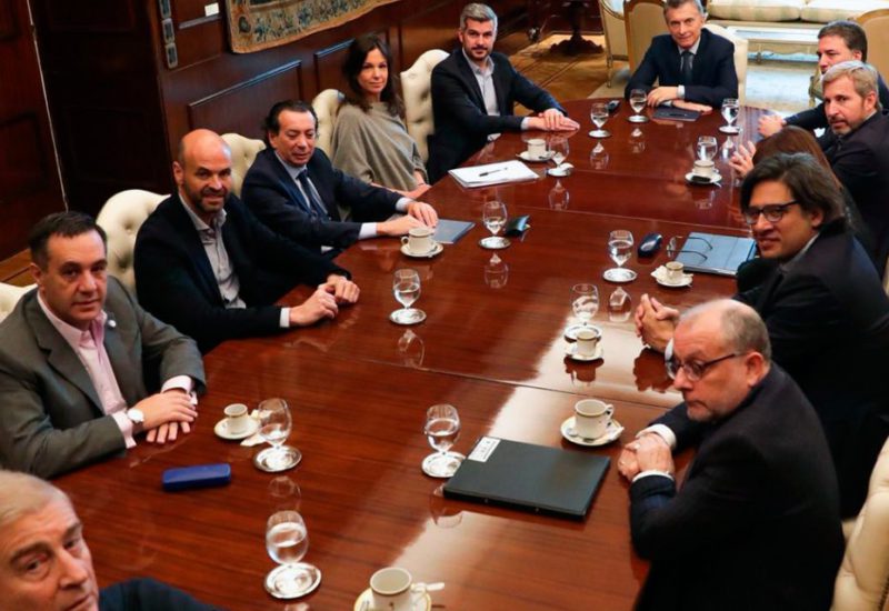 El Gobierno oficializó el nuevo Gabinete y la eliminación de la tarifa social de luz