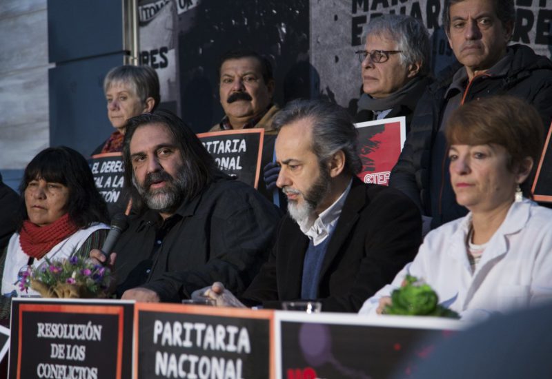 Baradel rechazó el decreto de Vidal que fija en 19% el aumento salarial