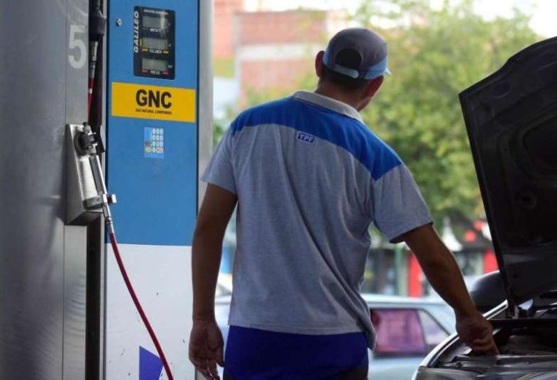 GNC aumenta un 14,3 desde el sábado y costará $16